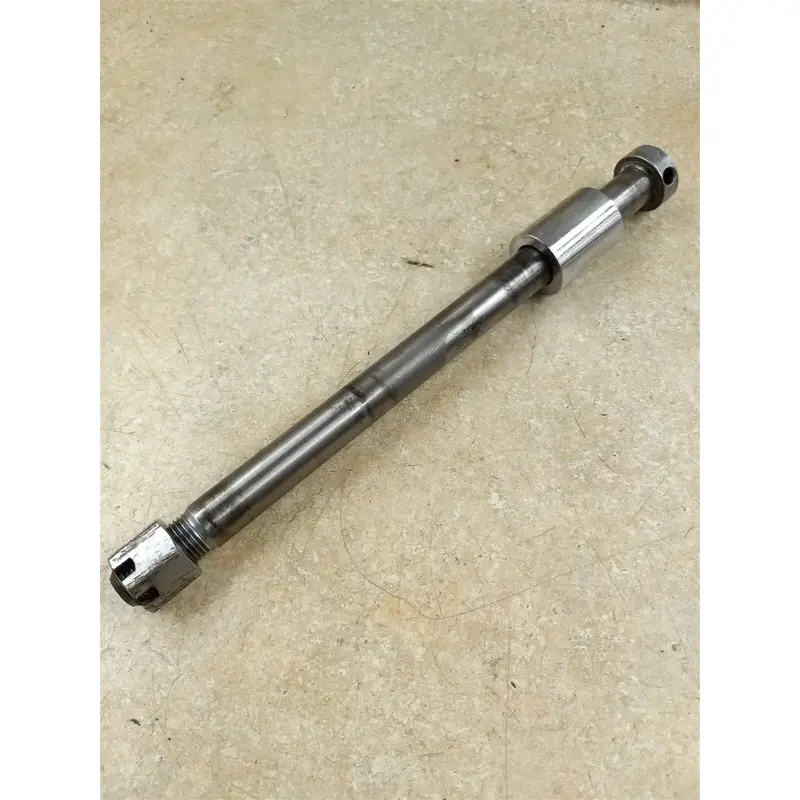 Suzuki 500 TITAN T500 Rear Wheel Axle 1972 PA AP-151