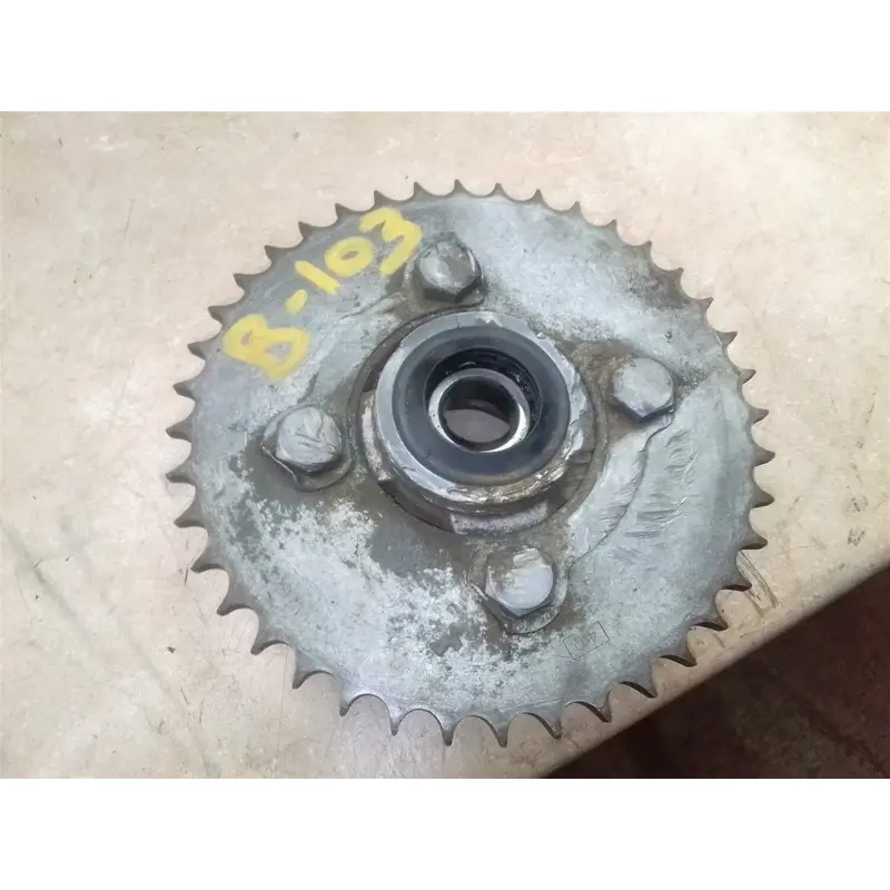 Yamaha 200 CS3 TWIN Rear Sprocket Hub 1970 ANX B-103