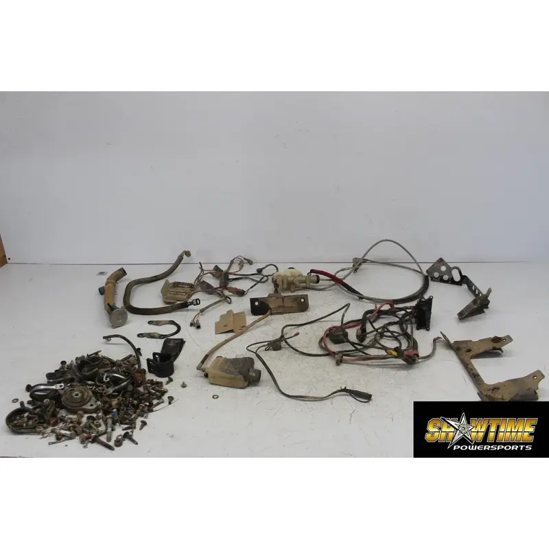 08 POLARIS RZR 800 PARTS FRONT MASTER HOSE BRACKET LIGHT HARNESS HARDWARE