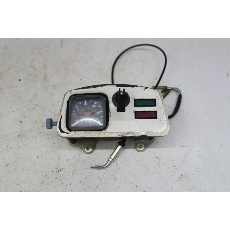 1991 YAMAHA MOTO 4 YFM250 SPEEDO TACH GAUGES DISPLAY CLUSTER SPEEDOMETER