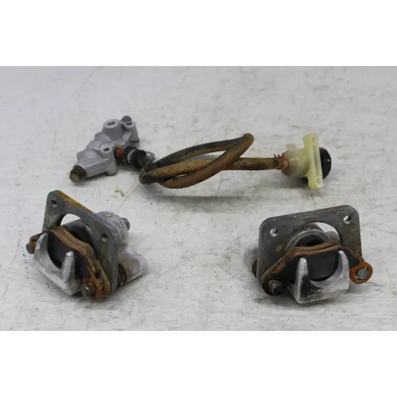 08 POLARIS SPORTSMAN 800 TOURING EFI REAR BACK BRAKE MASTER CYLINDER W CALIPERS