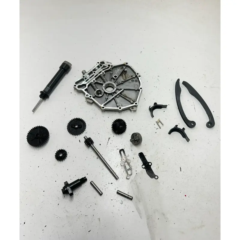 22 2022 Can-Am Maverick Sport 1000 Max OEM Engine Cover Case Dipstick Housing Ca