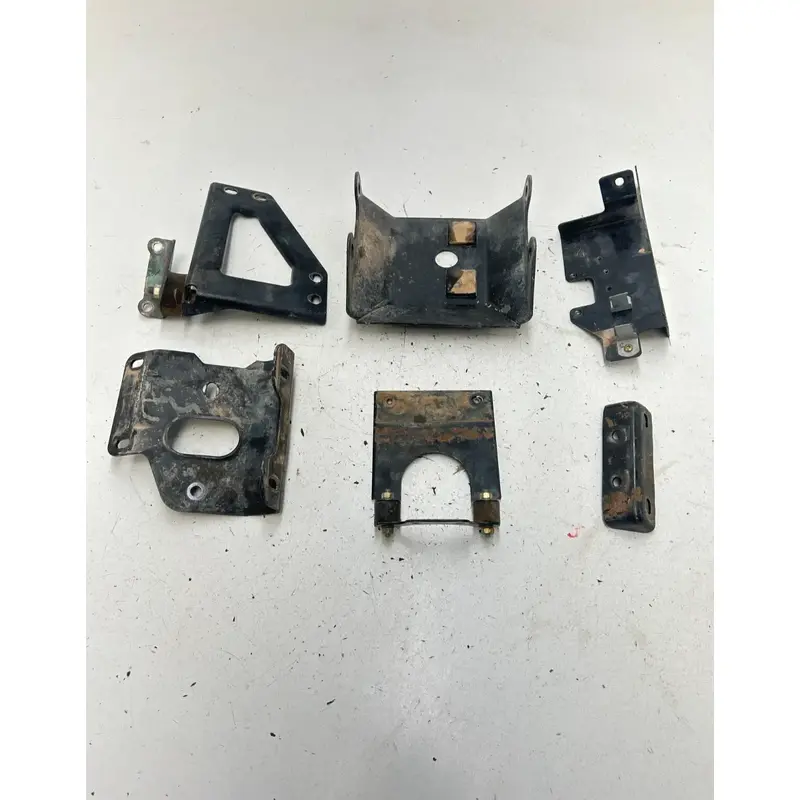 02 2002 Polaris Ranger 500 4x4 OEM Mounts Mount Trans Oil Cooler Engine Motor