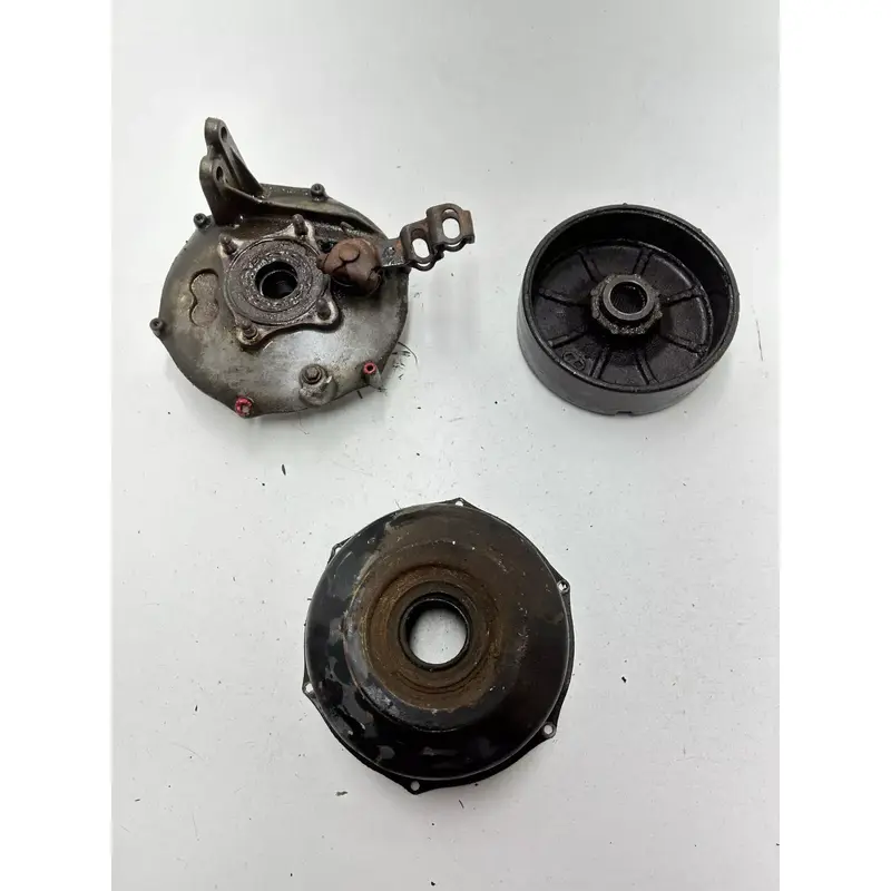 2002 02 Honda Rancher 350 TRX350FM 4x4 OEM Rear Back Plate Brake Drum Dust Cover