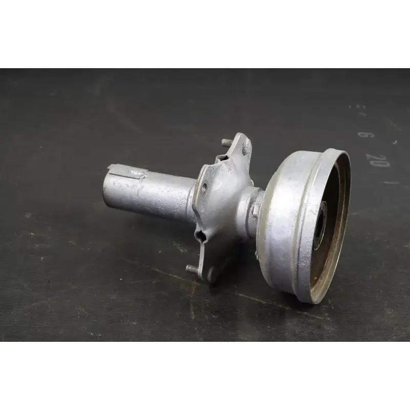 1983 Honda ATC185S Front Hub  B4380