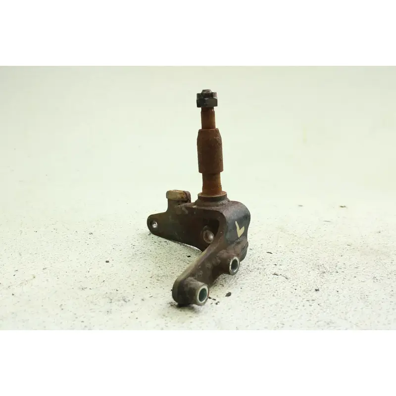 1996 Yamaha Timberwolf 250 OEM Front Left Knuckle  B4472