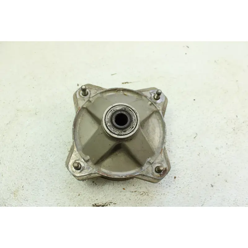 1986 Yamaha Moto 4 OEM Front Left Or Right Hub  B4466-30