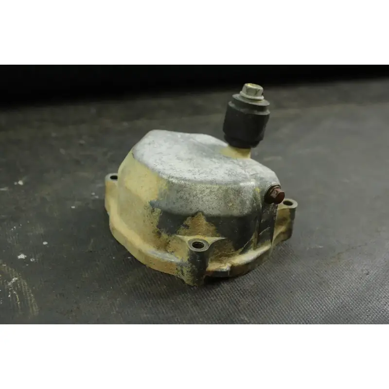 2000 Honda Recon 250 OEM Cylinder Head Cover  B4433