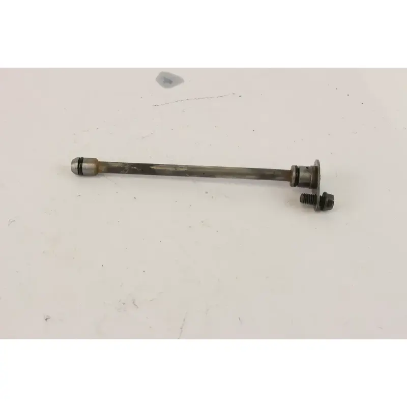 2006 Yamaha Yfz450 Oil Delivery Pipe 2 c7248