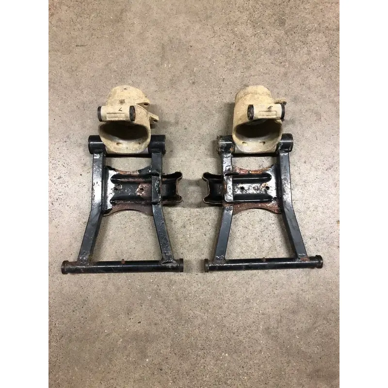 07 POLARIS ATV SPORTSMAN EFI 500 RIGHT LEFT LOWER A-ARMS SPINDLES KNUCKLES OEM