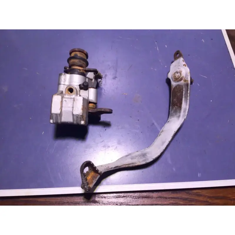 87-03 kawasaki mojave 250 RIGHT REAR SET BRAKE FOOT PEDAL Brake Caliper