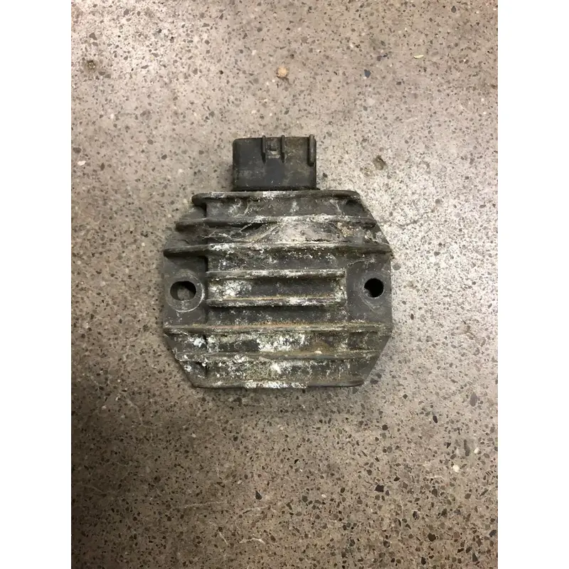 OEM HONDA TRX400EX TRX 400EX 400X VOLTAGE REGULATOR RECTIFIER STOCK