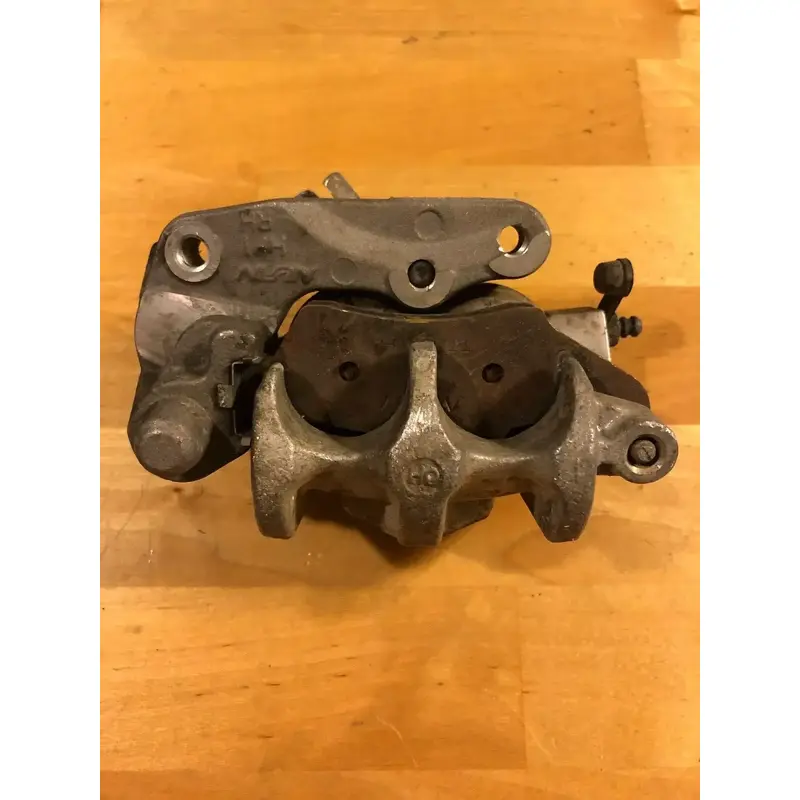 04-14 HONDA TRX450R TRX450ER FRONT BRAKE CALIPER RIGHT RH R OEM TRX 450R 450ER