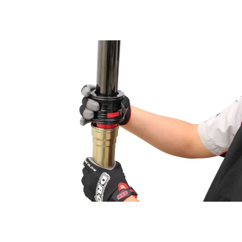 Outil d'enfoncement de joint de fourche
