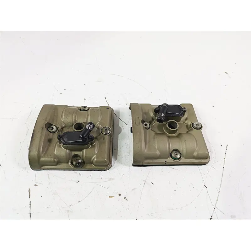 2017 Ducati Monster 1200 S Cylinder Head Valve Cover Top 24734141A