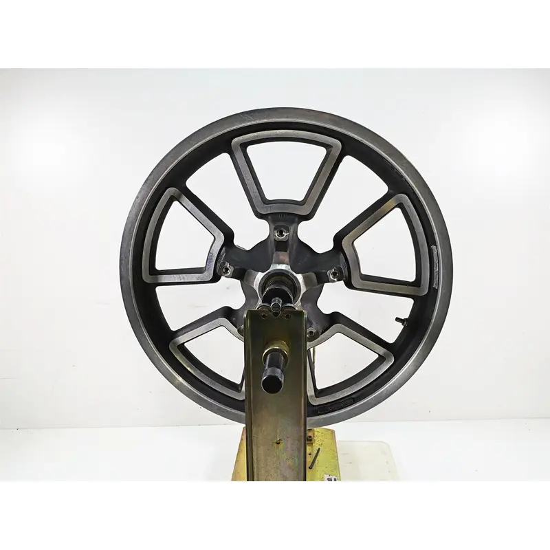 2015 Harley FXDL Dyna Low Rider Straight 19x2.5 Cast Front Wheel Rim 43300280