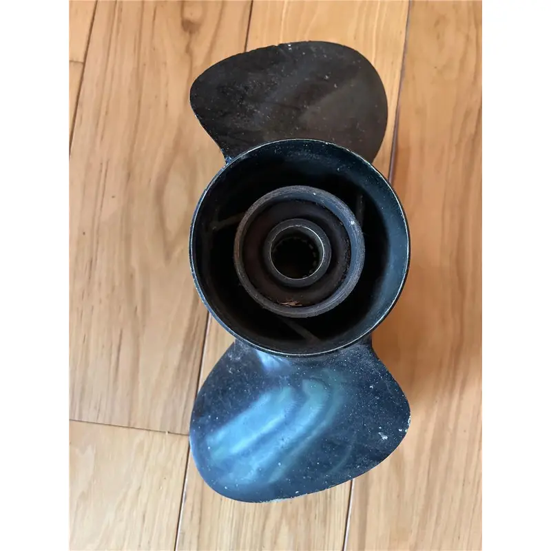 MerCruiser Propeller Prop 13" 17P Mercury 48-31072-17