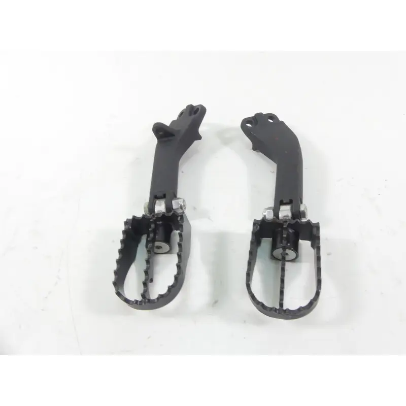 2016 Harley FXDLS Dyna Low Rider Rear Passenger Footpeg Foot Peg Set 49224-06A
