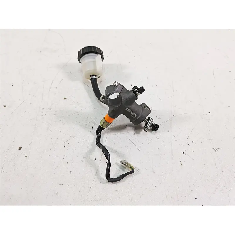 2013 MV Agusta F3 675 ERA Accossato Radial Brake Master Cylinder 19x18 CY023