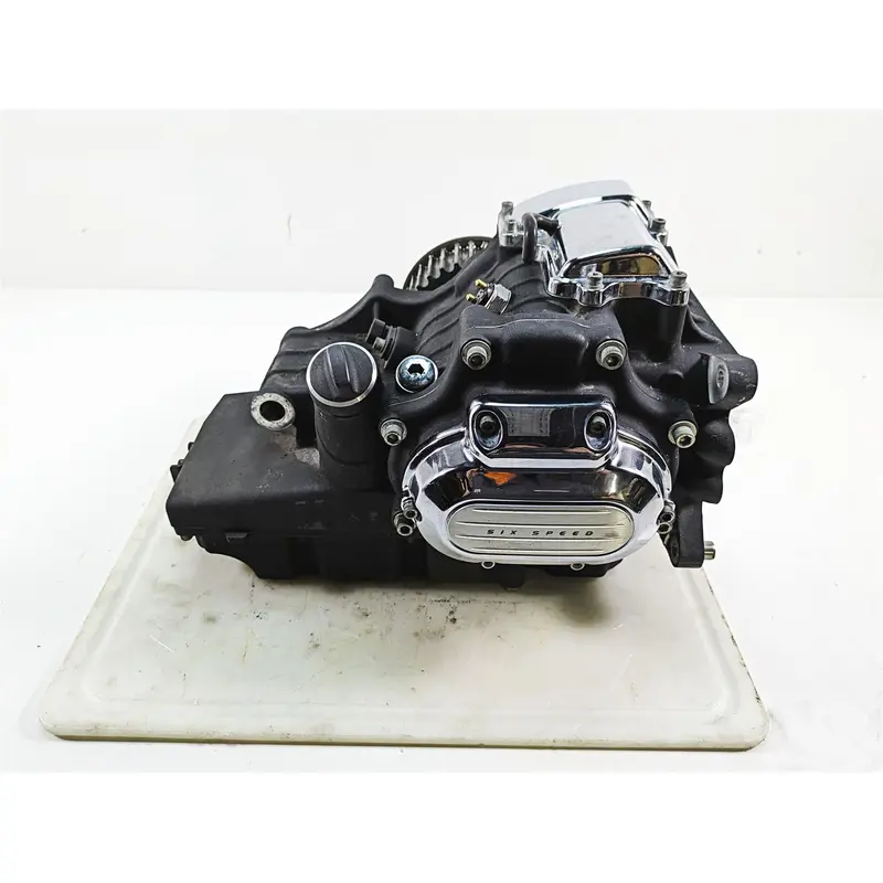 2011 Harley Touring FLTRU Road Glide 6-Speed Transmission Gear Box 33166-10A