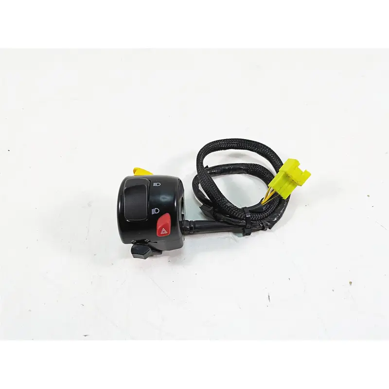 2016 Suzuki M109R VZR1800 Left Hand Turn Signal Control Switch 37400-48GB0
